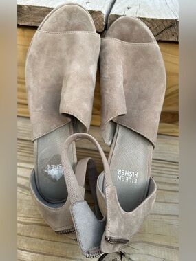 Eileen Fisher Suede Open Toe Block Heel Sandals Taupe 8.5